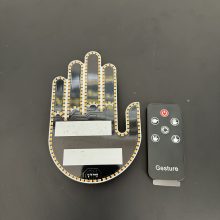 چراغ دست بی قرار شیشه عقب